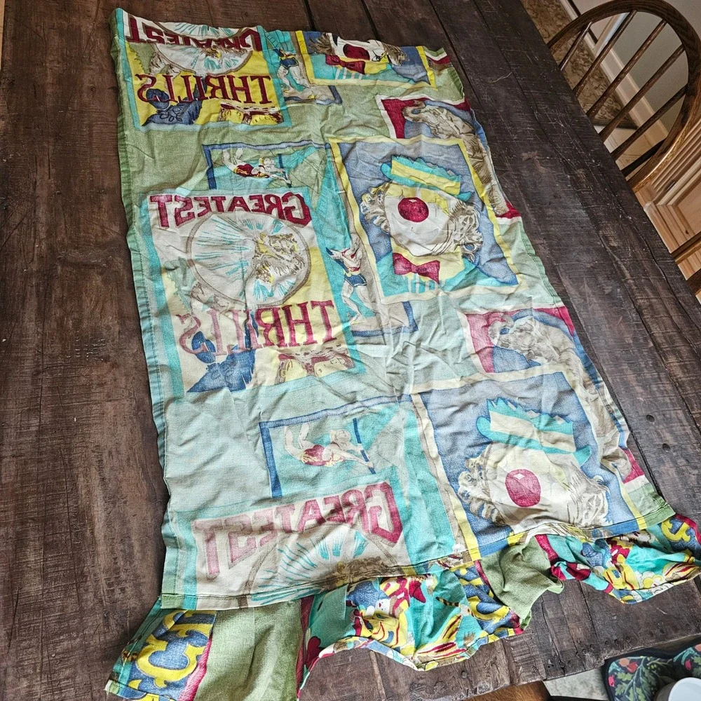 MCM‎ Vintage Circus Valance Curtain Panel Greatest Thrill Clown Elephant Ruffle